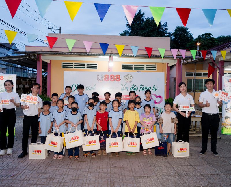 Lớp Học Tình Thương Long Bửu